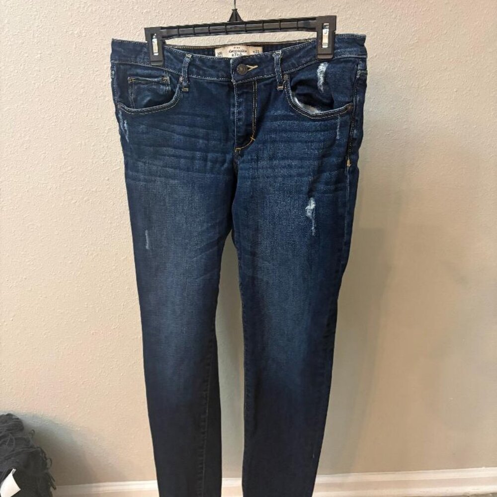 Abercrombie & Fitch - A&F Super Skinny Jeans